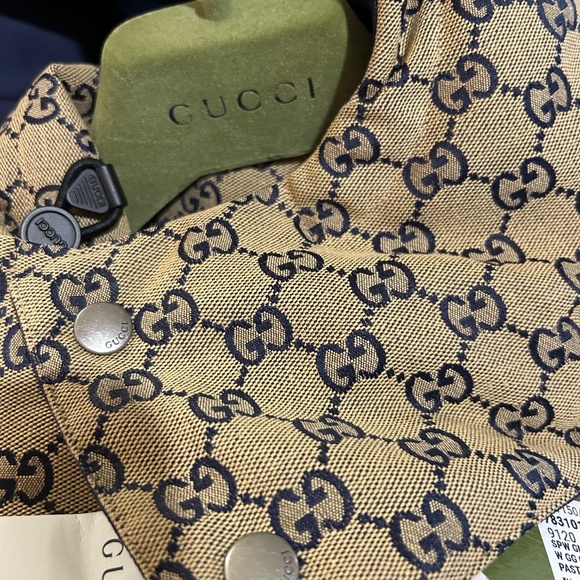 Men’s Gucci, GG supreme canvas down vest in beige and navy size 62… 4XL - Picture 7 of 14